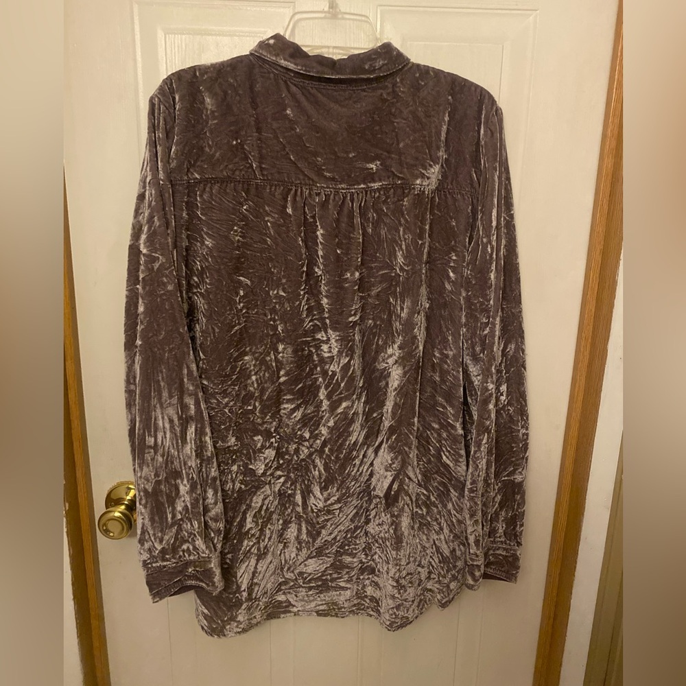Anthropologie Pilcro Crushed Velvet Hadley Button-Up Shirt - Picture 3 of 8